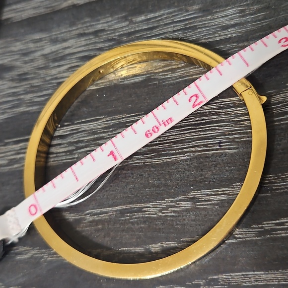 Kate Spade Spot The Spade Hinged Bracelet - Picture 4 of 4